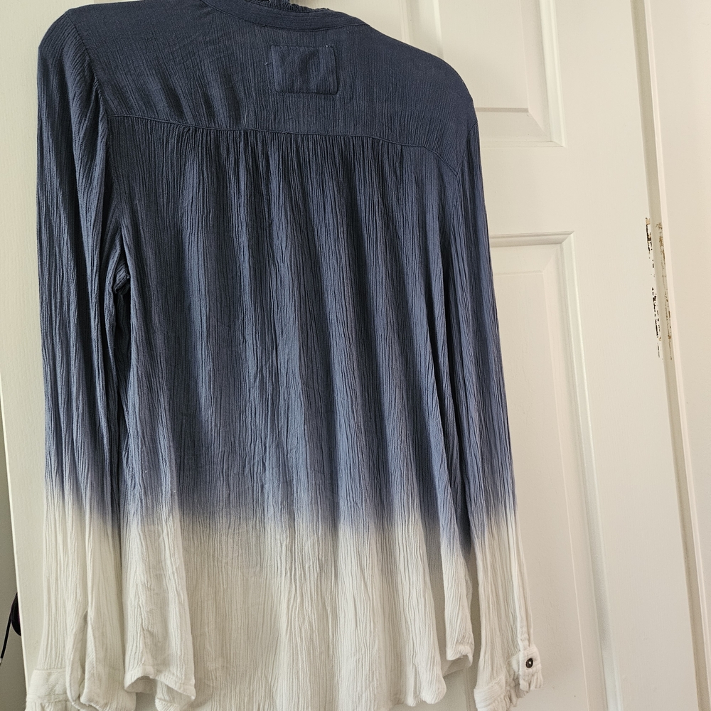 Abercrombie & Fitch Navy and White Ombre Blouse